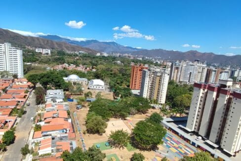 301829637_372617681752635_4241260122025411390_n-edit