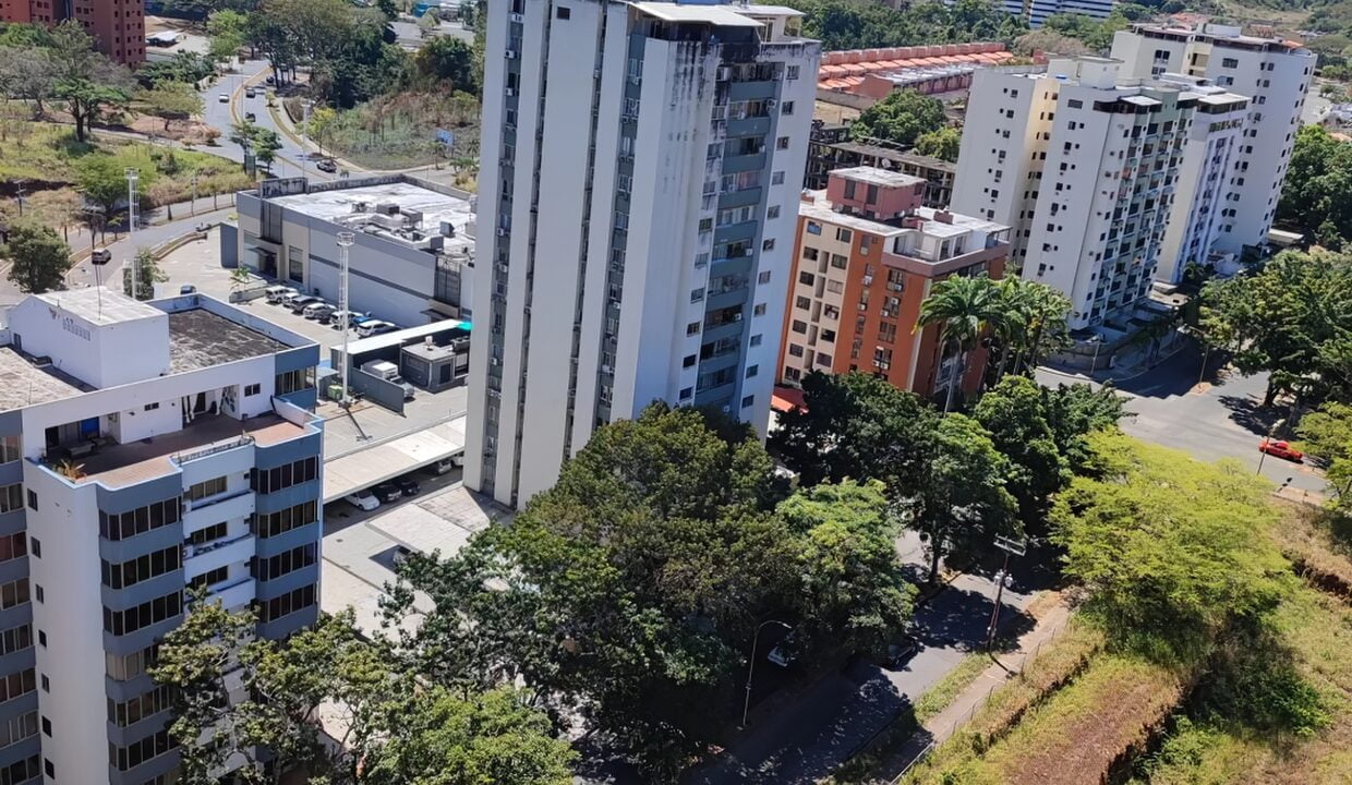 302049010_841598283495691_2524628257754586695_n-edit