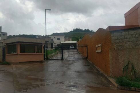 302151915_778879659826586_5571043802095220339_n-edit