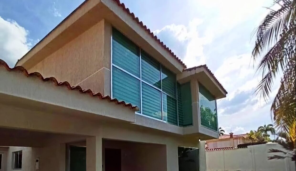 Captura de pantalla 2022-09-18 015612-edit