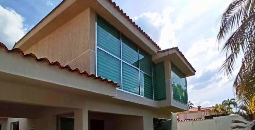 Quinta en Urb. Guataparo Country Club