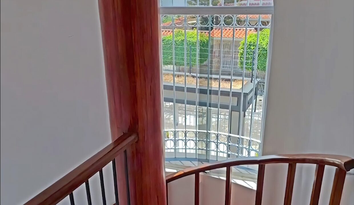 Captura de pantalla 2022-09-18 024955-edit