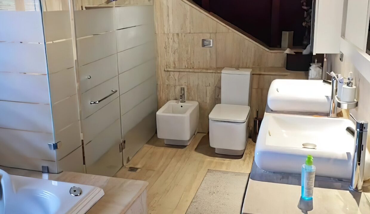 Captura de pantalla 2022-09-18 234452-edit