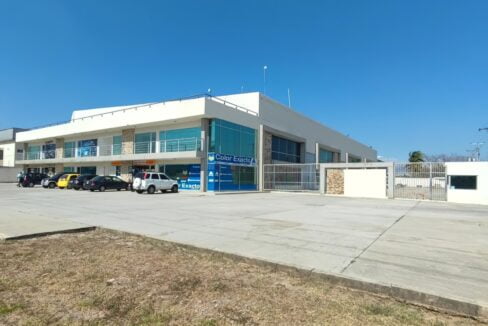 305498234_174794961758941_5705031421763383227_n-edit