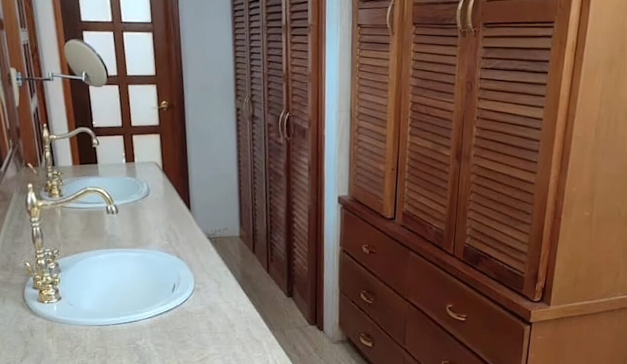 Captura de pantalla 2022-10-04 005112-edit