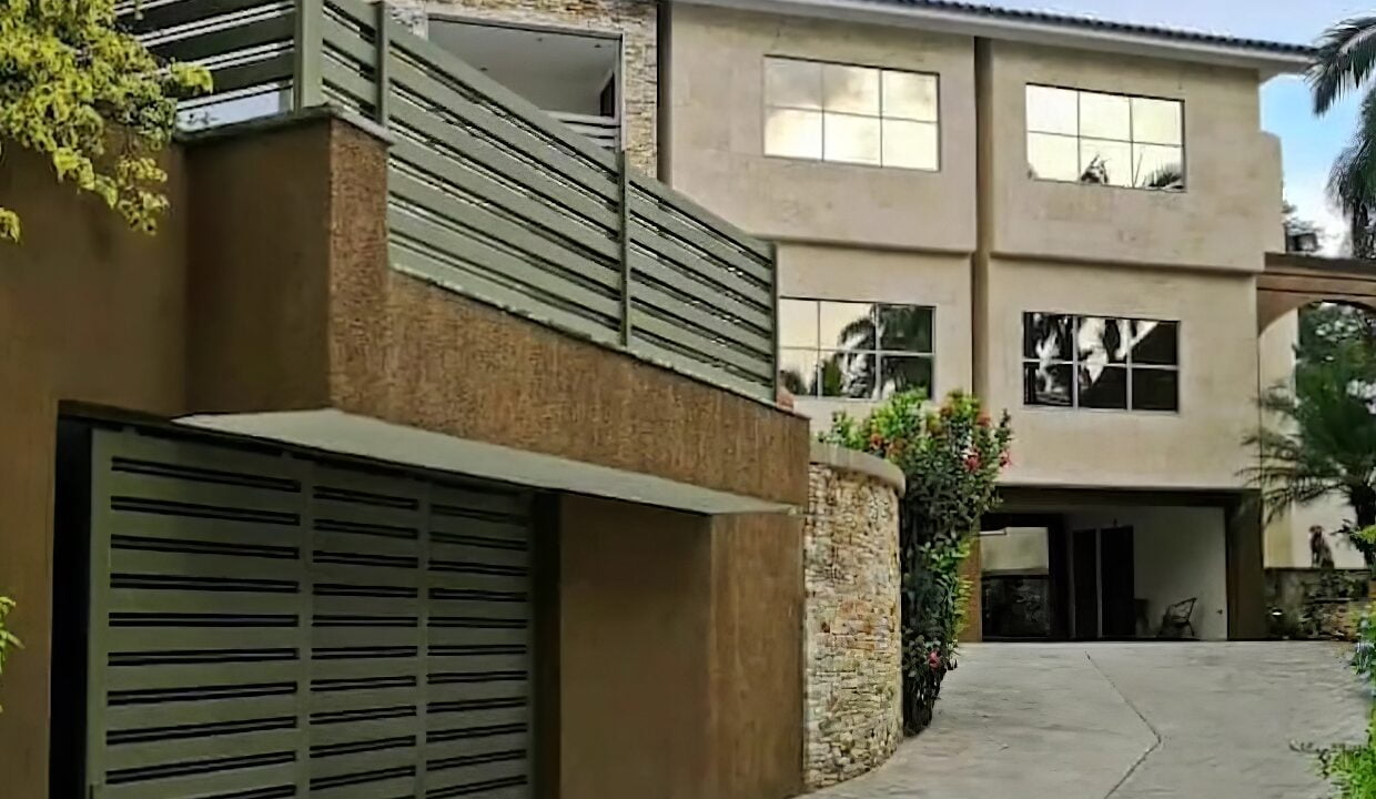 Captura de pantalla 2022-10-05 212116-edit