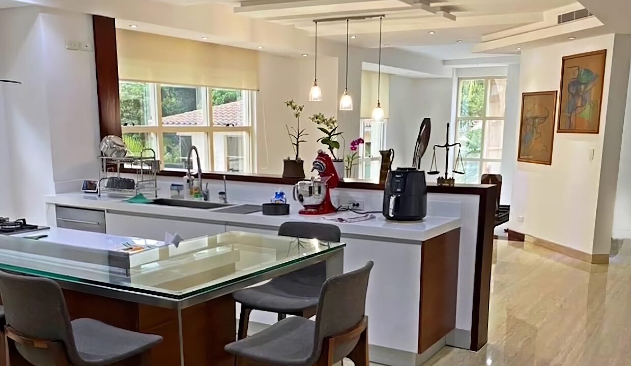 Captura de pantalla 2022-10-05 212140-edit