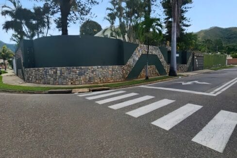 313744028_509371671093056_3719170439277409849_n-edit