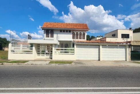 326281156_1528765760933909_367394672728438971_n-gigapixel-very_compressed-width-1240px