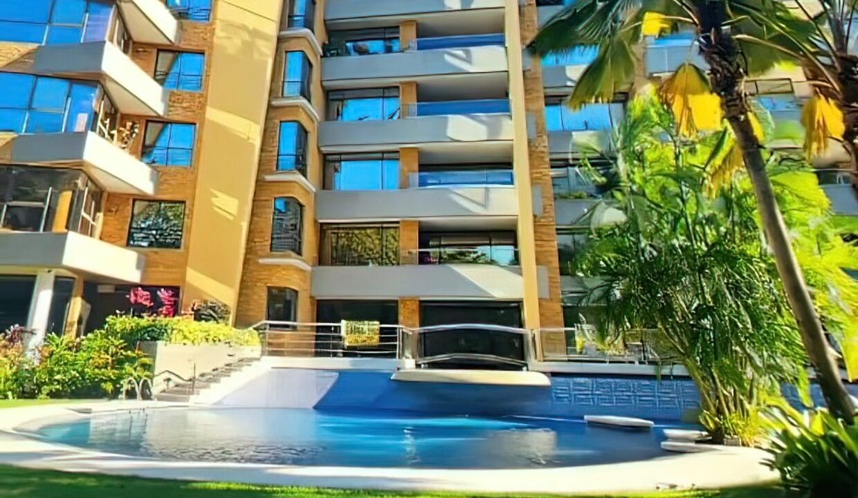 1-gigapixel-very_compressed-width-1240px