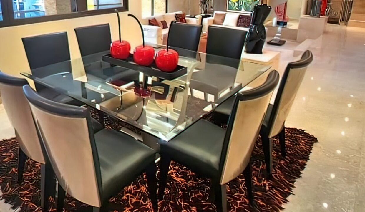 2-gigapixel-very_compressed-width-1240px