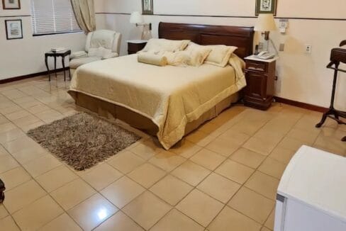 Screenshot_5-gigapixel-low_res-width-1240px