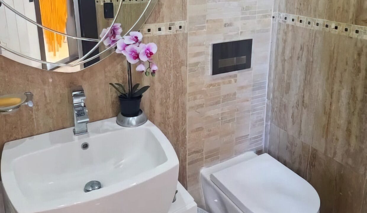 Screenshot_6-gigapixel-low_res-width-1239px