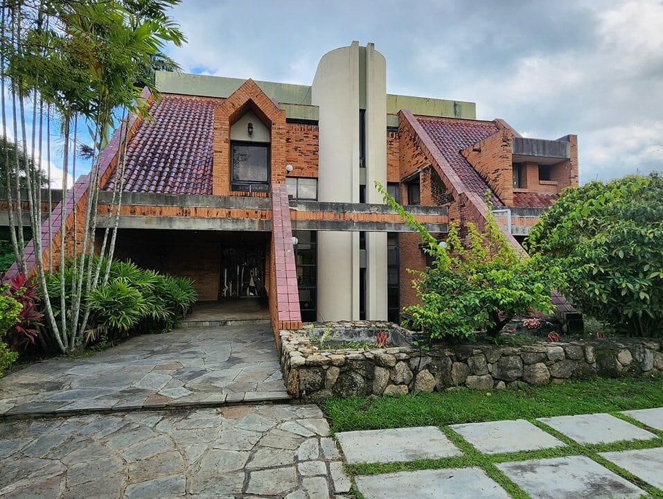 366345657_169691906137584_401706148242655742_n