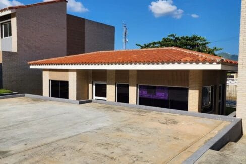 372160352_676688904346126_6771076005211910903_n