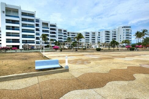 409061606_242274658879308_3787455691038950840_n