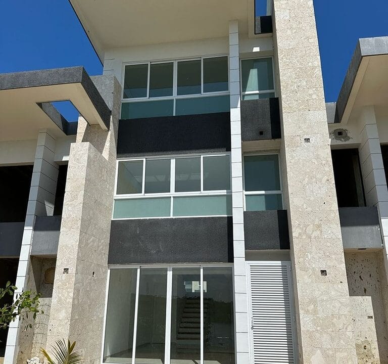 426411695_281598878280219_1563264776401770496_n