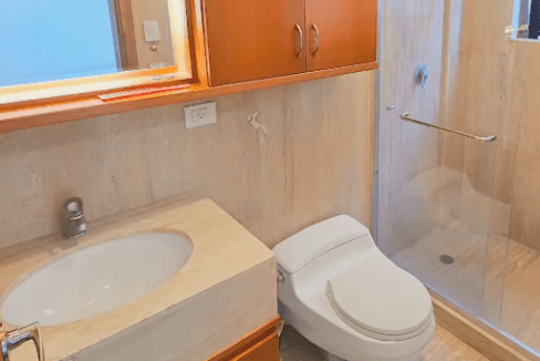 Captura de pantalla 2024-03-18 043602