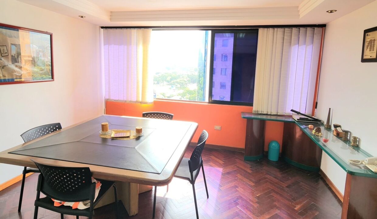 SaveClip.App_462460939_1057776919312048_2664921055825546902_n