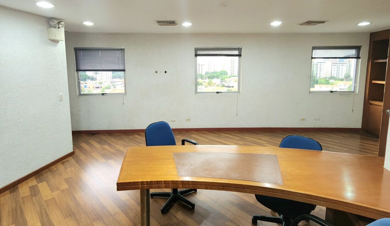 SaveClip.App_462461230_1594451331143321_385584051551167212_n