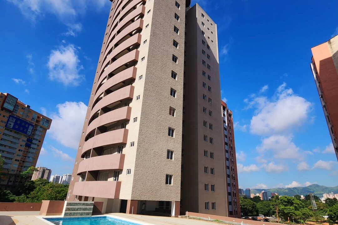 SaveClip.App_483759525_655622067151193_7401193795069406066_n