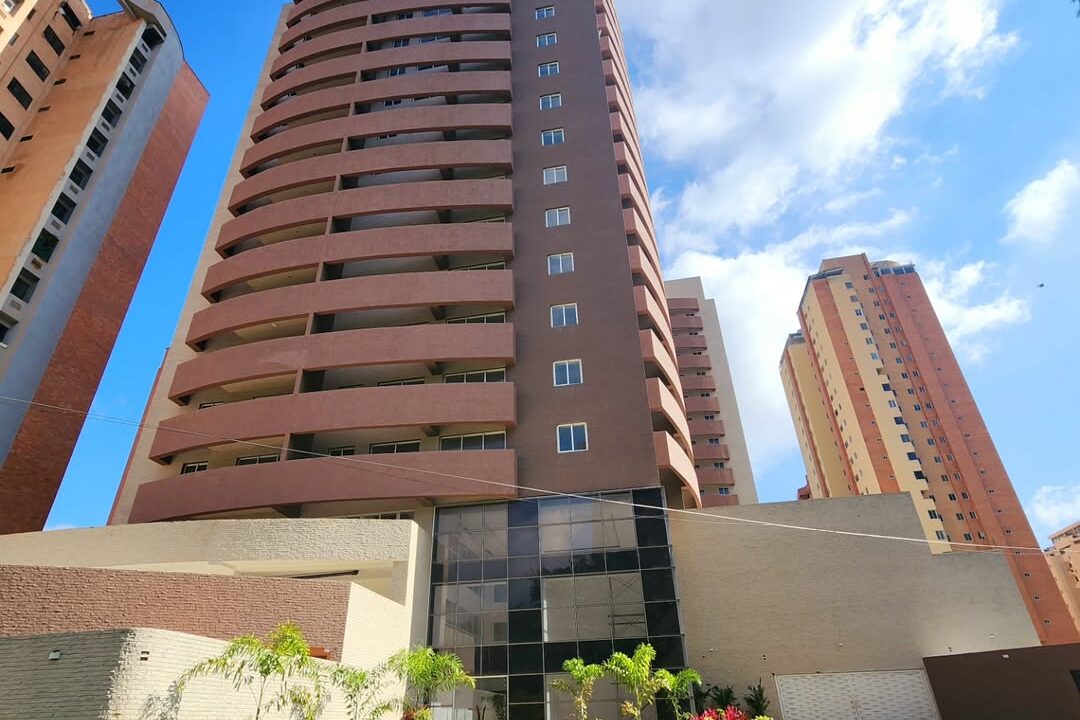 SaveClip.App_486580564_883536483849597_8798511927724192351_n