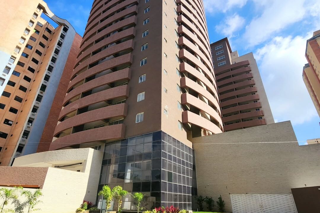 SaveClip.App_486671344_624243973712587_4382921737488381901_n