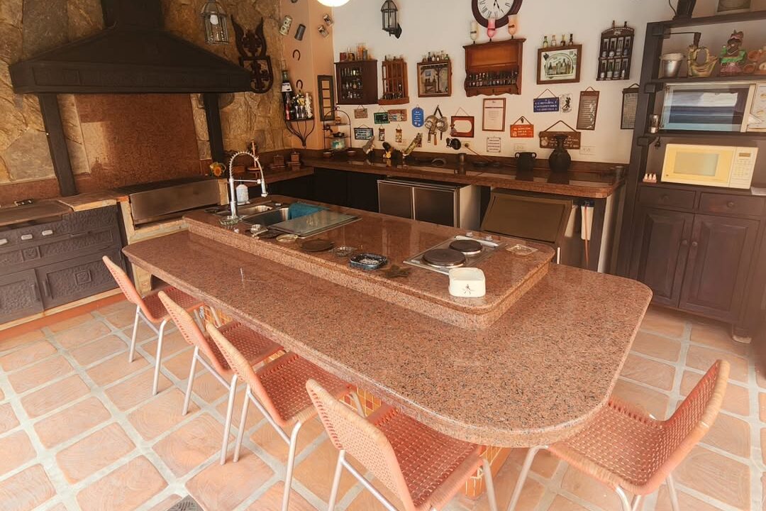 SaveClip.App_486702519_1072820534860357_2344950437823966428_n