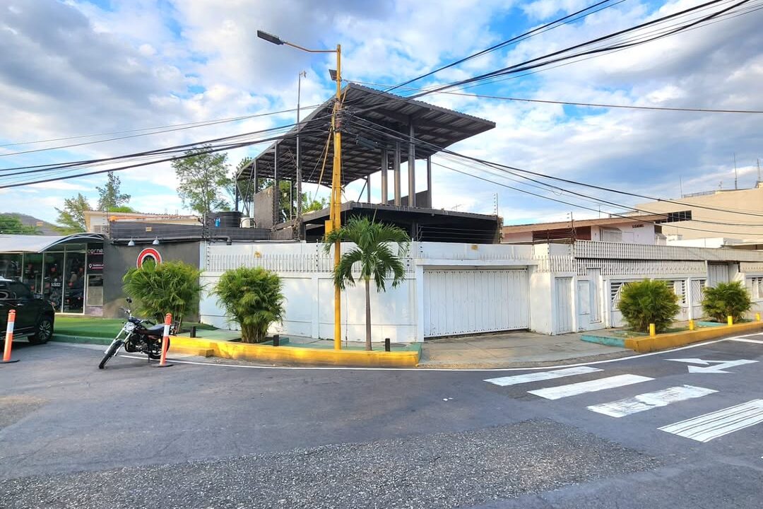 SaveClip.App_522744584_1445994463492565_6503376795619515911_n