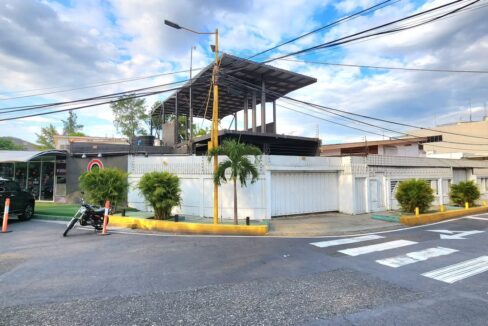 SaveClip.App_522744584_1445994463492565_6503376795619515911_n