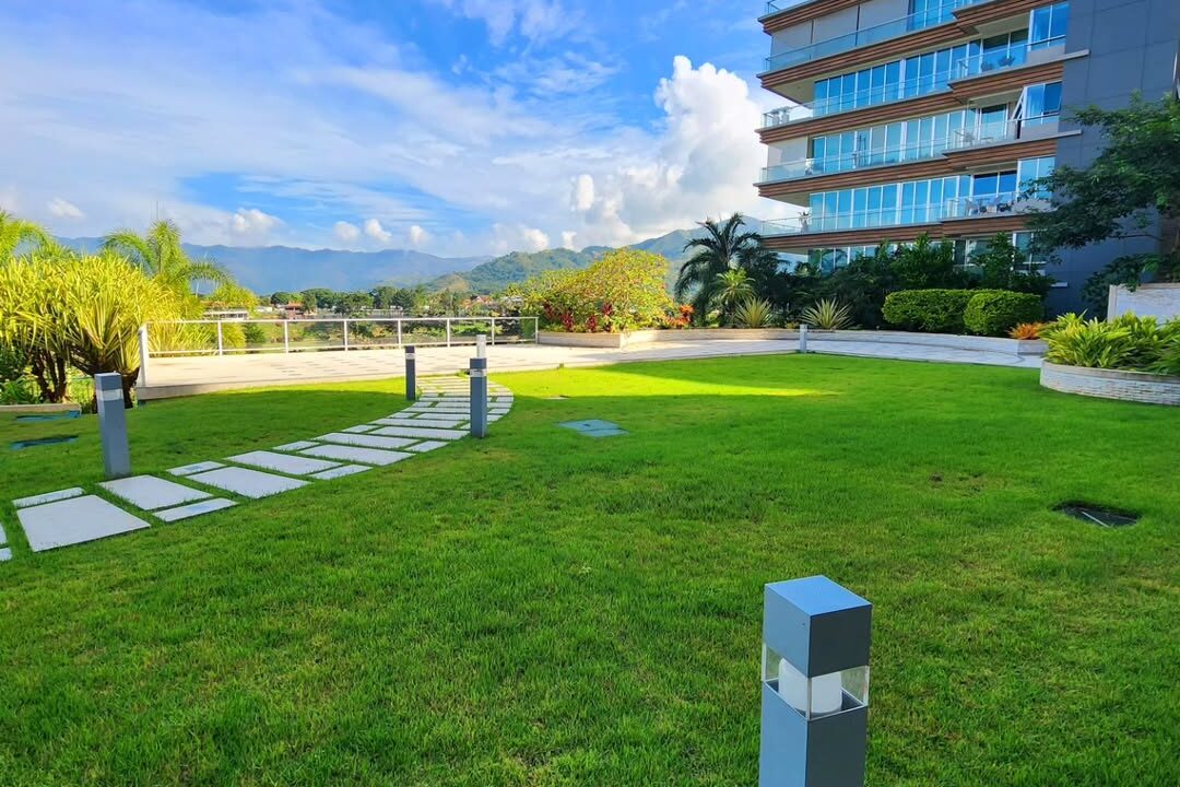 SaveClip.App_523877150_725817643579624_7903191703506471369_n