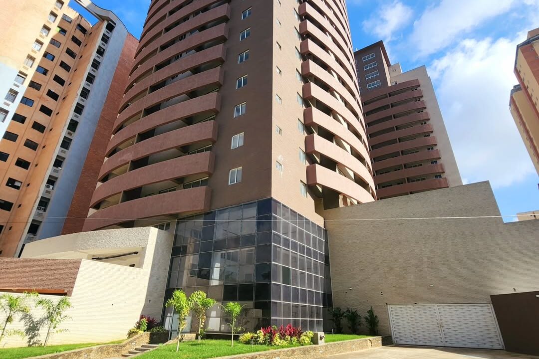 SaveClip.App_540703387_18520376125000499_4205719323905266593_n