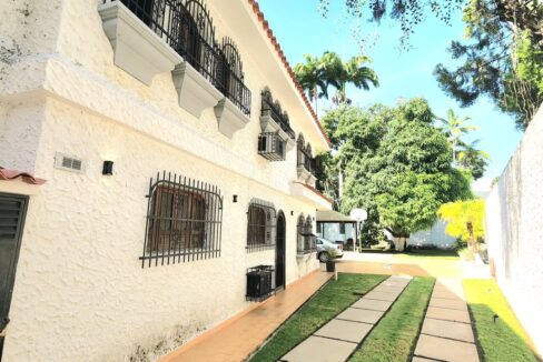 SaveClip.App_560141269_18529278691000499_634675279786314746_n