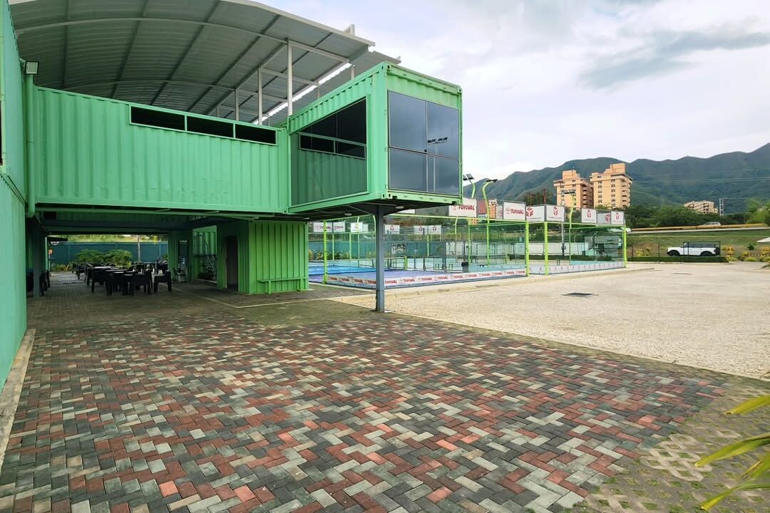 SaveClip.App_566096518_18069299396461105_5141752228695151643_n