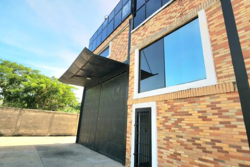 SaveClip.App_583304643_18071659532461105_1958294085692503613_n